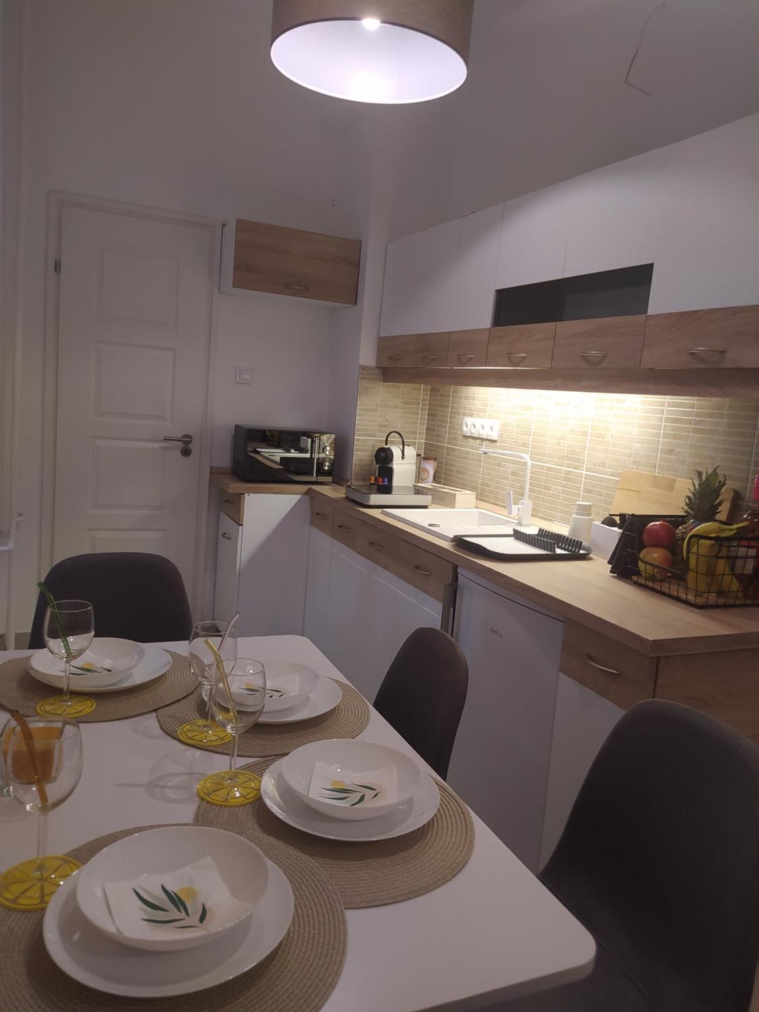 Lady Mabel'S Apartment Near To Arena, Puskas Stadion And City Park, With Guarded Parking Place Будапешт Екстер'єр фото